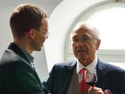 Foto von Prof. Dr. Norbert Thom mit einem Gast