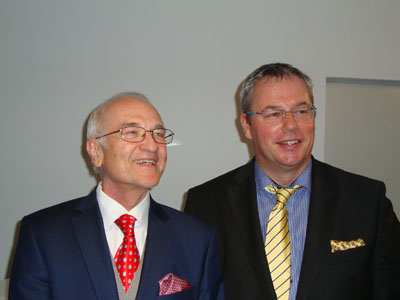 Foto von Prof. Dr. Norbert Thom mit einem Gast